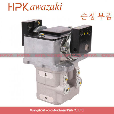 Hitachi Excavator Foot Pedal Valve 1024384 1024224 1022441 Untuk ZAX240-3 ZAX330-3