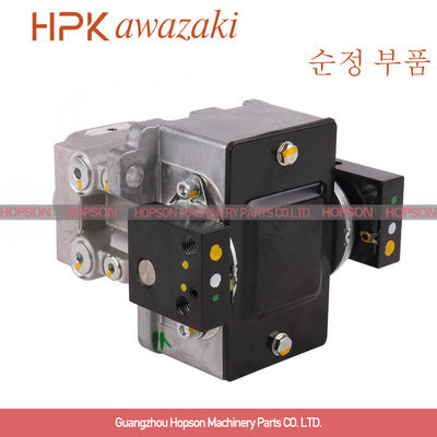Hitachi Excavator Foot Pedal Valve 1024384 1024224 1022441 Untuk ZAX240-3 ZAX330-3